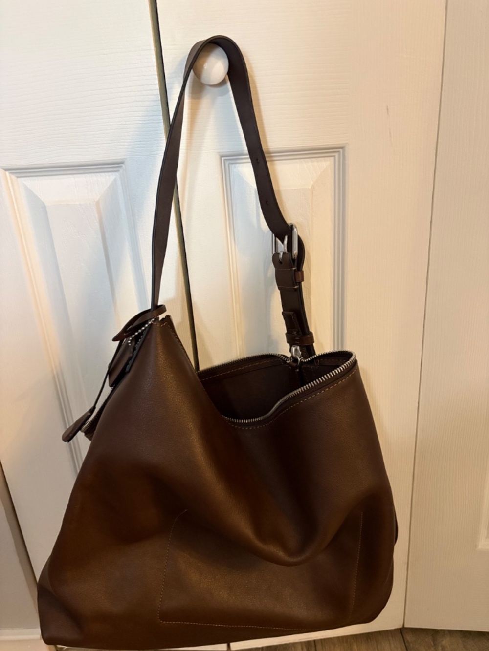 Coach Mott Messenger in Maple - Picture 5 of 13